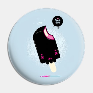 Cream skull Pin