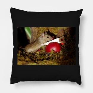 Wild  cute garden mouse sawing a apple Pillow