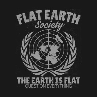 Flat Earth Society Retro Vintage Distressed Design T-Shirt