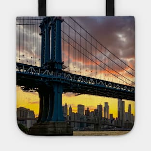 Manhattan Bridge Skyline Sunset Brooklyn New York City Tote