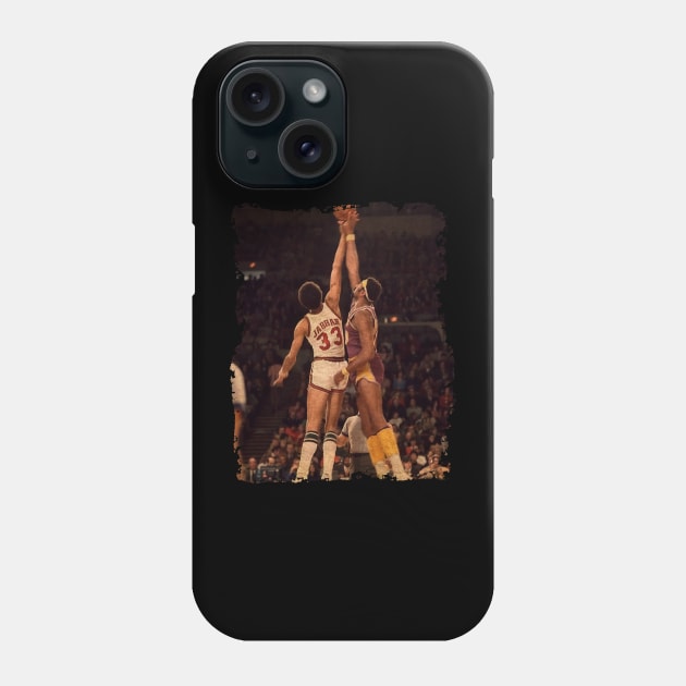 Wilt Chamberlain vs Kareem Abdul Jabbar, The Battle of The NBA Gods Phone Case by Omeshshopart