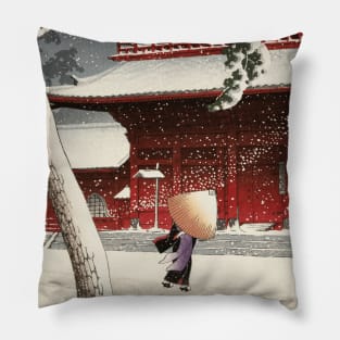 Red temple in Snow Japanese art Pillow