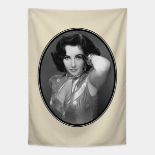 Elizabeth Taylor: Glamourous Sophistication Tapestry