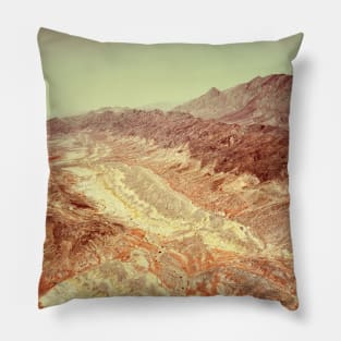 Desert landscape, warm tones Pillow