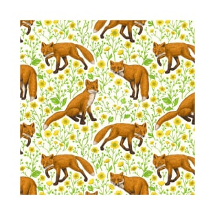 Foxes and buttercups on natural white T-Shirt