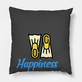 Happiness is being underwater Pillow