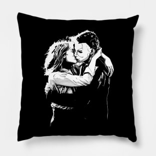 LOVE - Michael Myers and Laurie Strode Pillow