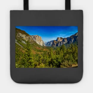 Tunnel View, El Capitan Half Dome Cathedral Rocks, Yosemite National Park Tote