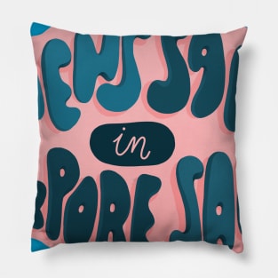 Mens sana in corpore sano Pillow