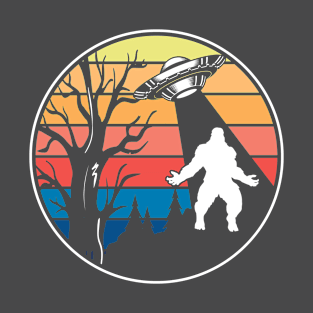 Bigfoot being beamed up T-Shirt