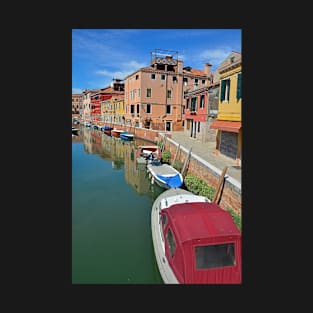 Canal in Dorsoduro T-Shirt