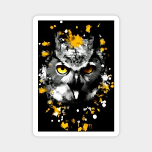 Owl with orange eyes Magnet