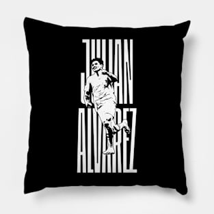 julian alvarez Pillow