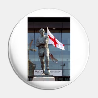 Bobby Moore Statue England Flag Wembley Stadium Pin