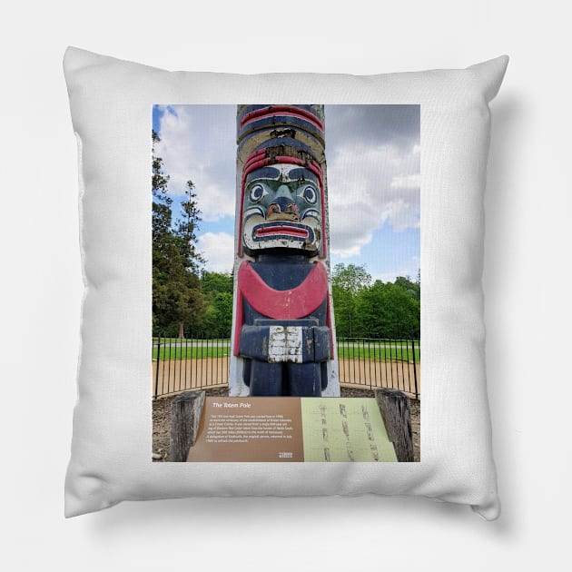 Totem pole in Virginia waters Pillow by fantastic-designs