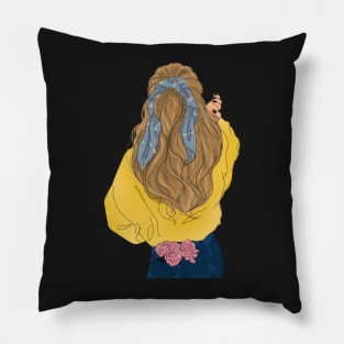 Pocket full of flowers Pillow