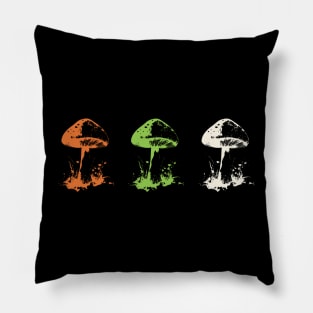 Vintage mushrooms Pillow