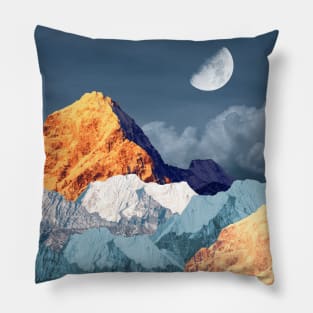 When Men and Mountains meet Pillow