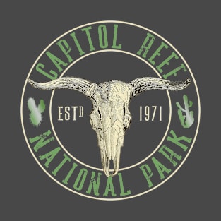 Capitol Reef National Park Utah Cow Skull Prickly Pear Cactus T-Shirt