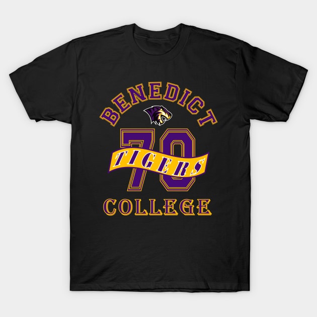 Benedict 1870 College Apparel - T Shirt Benedict 1870 College Apparel - T Shirt