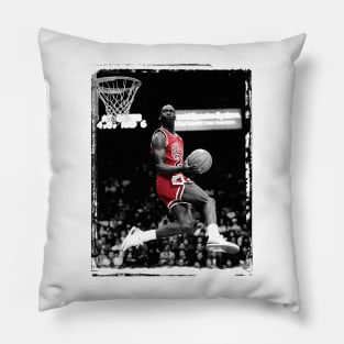 michael jordan dunk Pillow