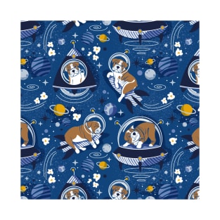 Intergalactic doggie dreams // pattern // classic blue background white and bronze English Bulldogs goldenrod yellow denim and pastel blue planets and space ships T-Shirt