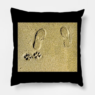 Footprints in the sand Pillow