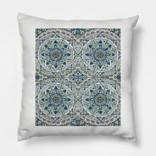 Pattern : Mandala and Cross Pillow