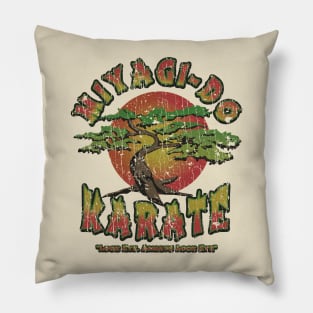 VINTAGE RETRO STYLE -Miyagi-Do Karate 80s Pillow