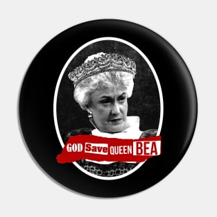 Queen Bea Pin