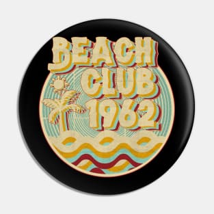 vintage retro beach club 70s 1962 with spirale turqoise Pin