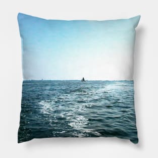 Finding Space & Freedom On The Water Pillow
