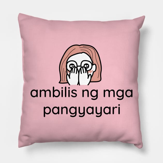 Filipino gossip tagalog humor: ambilis ng mga pangyayari Pillow by CatheBelan