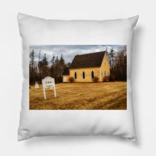 Uigg Church PEI Pillow