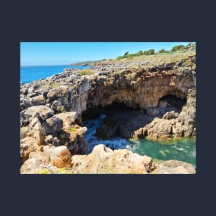 Hell's Mouth (Boca do Inferno, Lisbon, Cascais, Portugal) T-Shirt