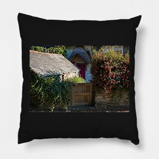 Penlyn Cottage Pillow