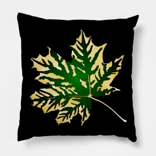 Maple leaf Pillow