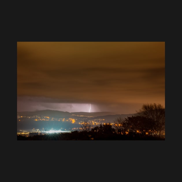 Lightning over Swansea Valley by dasantillo