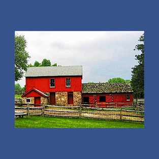 Farm - Red Barn with Fence T-Shirt