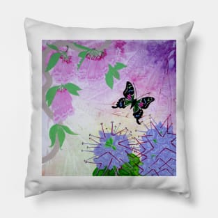 New Guinea Delight Pillow