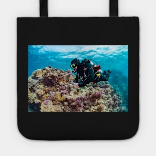 Diver gliding through red sea Tote