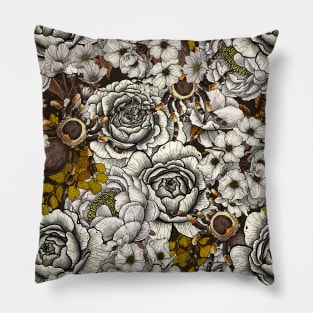 Tarantula garden 2 Pillow