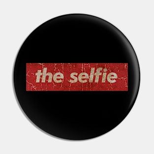 THE SELFIE - SIMPLE RED VINTAGE Pin