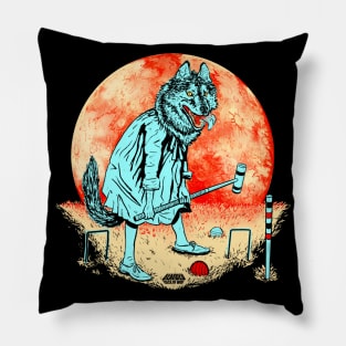 By the light of the full moon Pillow