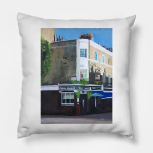 London, Pub In Summer Pillow