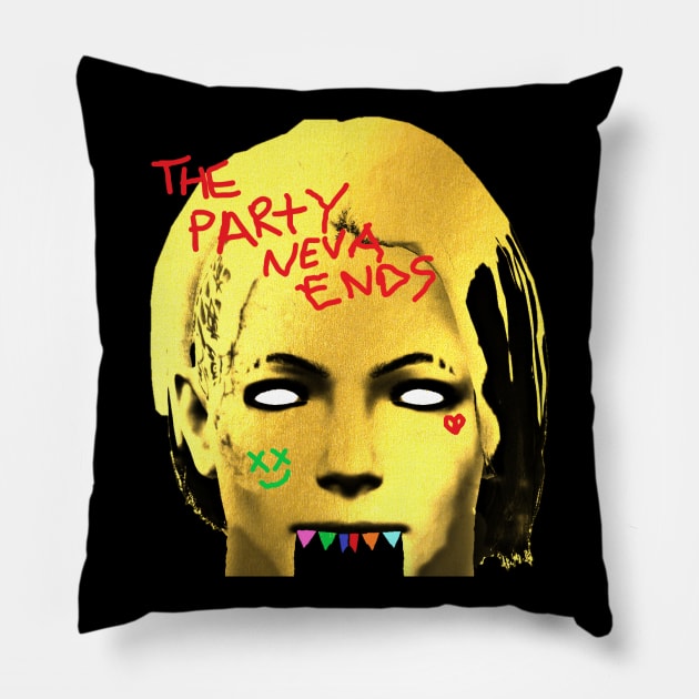 BAD AMY ''BADDYLAND'' Pillow by KVLI3N