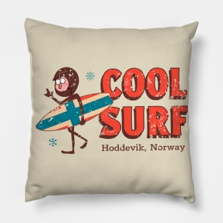 Cool surf in Norway Pillow