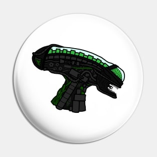 Robot Xenomorph Pin