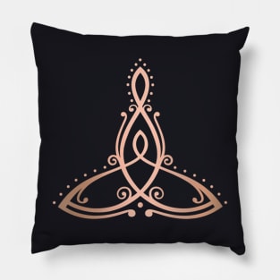 Womens Mothers Day Celtic Knot Trinity Symbol Mother With Child Pillow