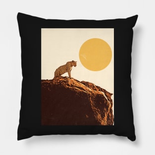 Retro Illustration of Leopard Pillow